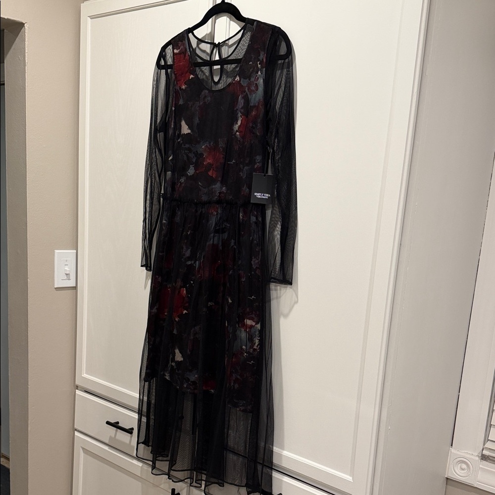 Simply Vera Vera Wang Black and Red Long Sleeve Dress
